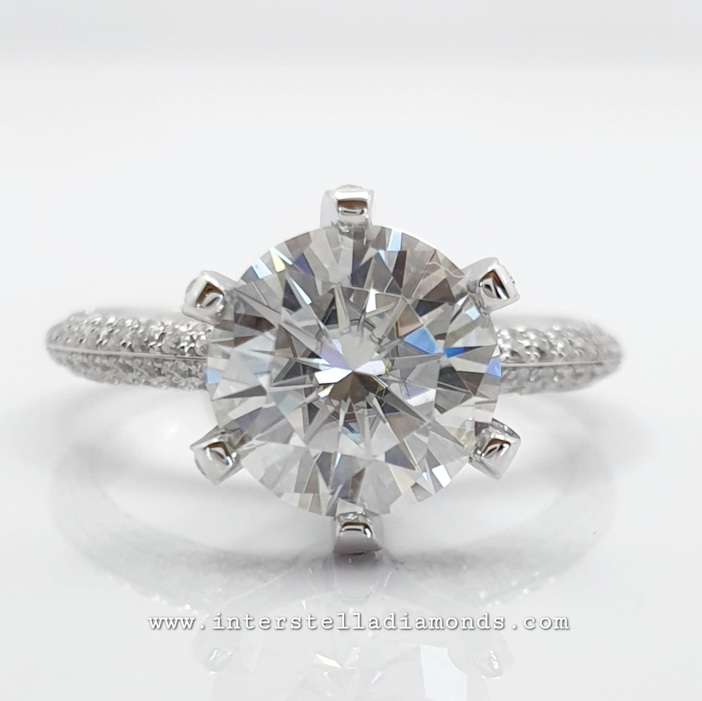 Dazzling Engagement ring