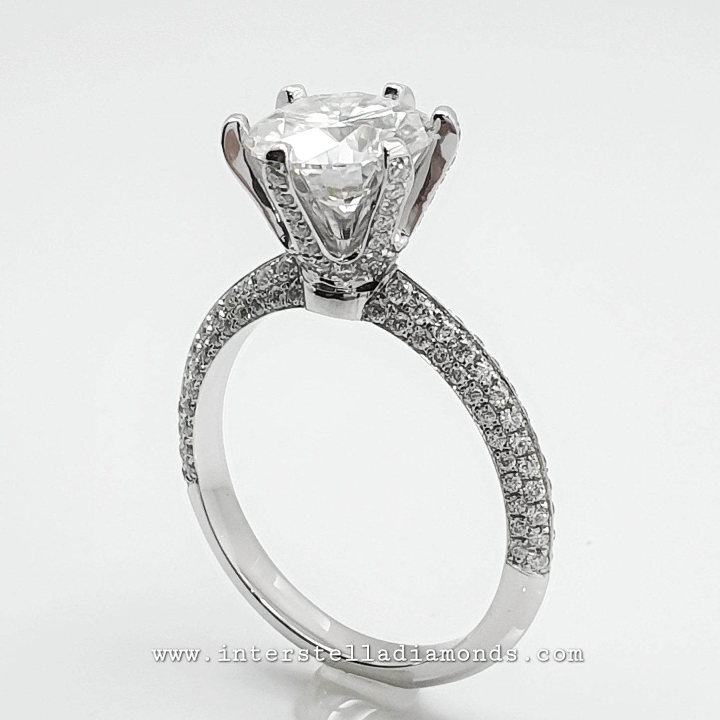 Dazzling Engagement ring