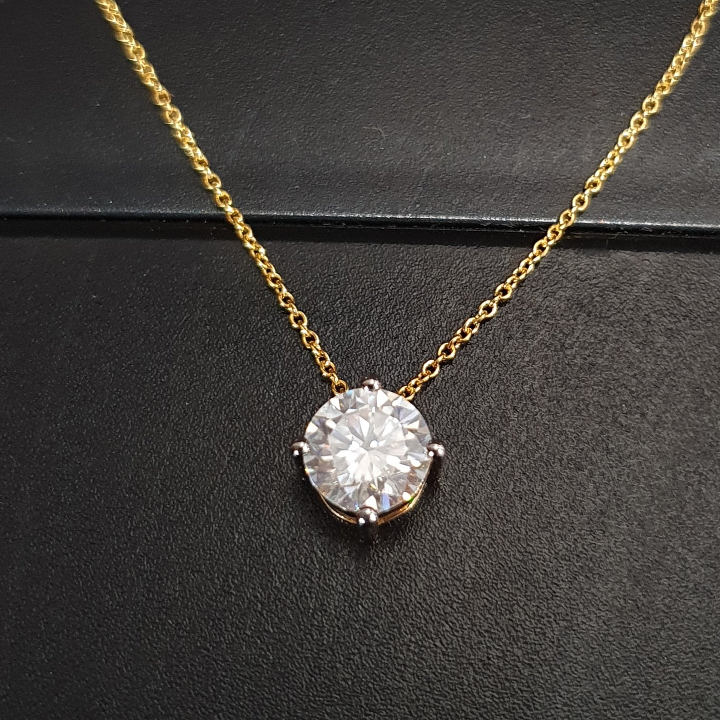 Sparkling 1ct Pendant