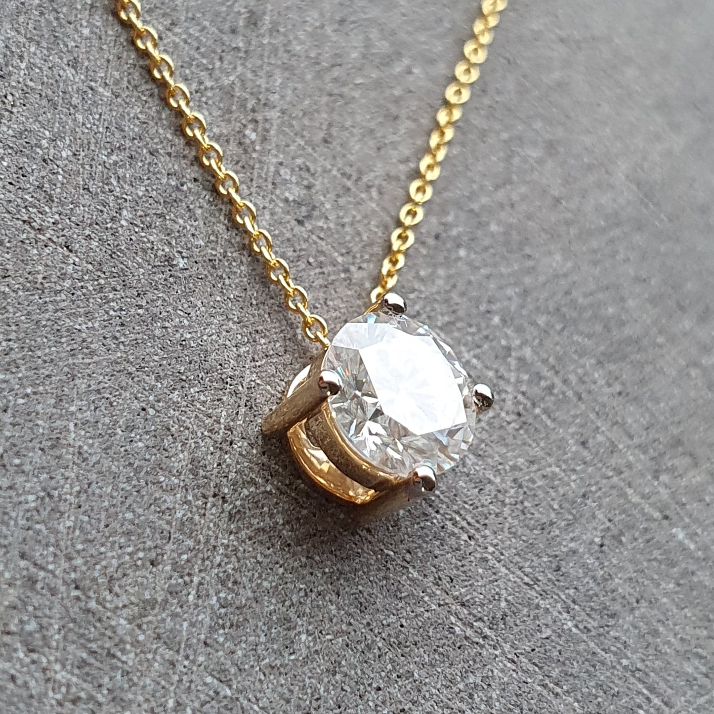 Sparkling 1ct Pendant