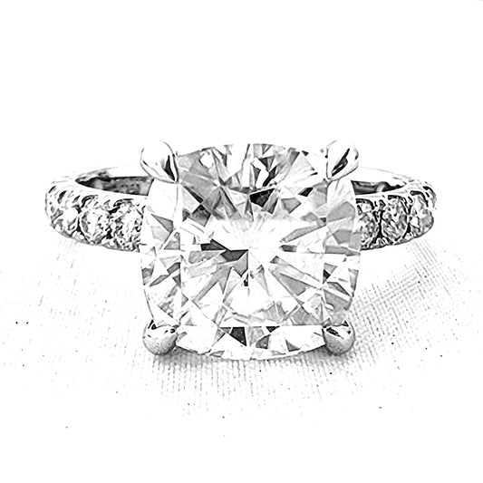 Cushion cut 5.87ct Engagement Ring