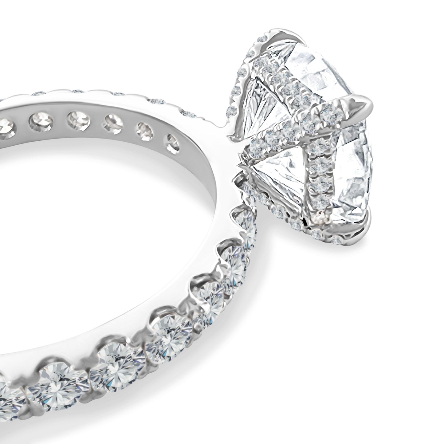 Cushion cut 5.87ct Stunning Engagement Ring