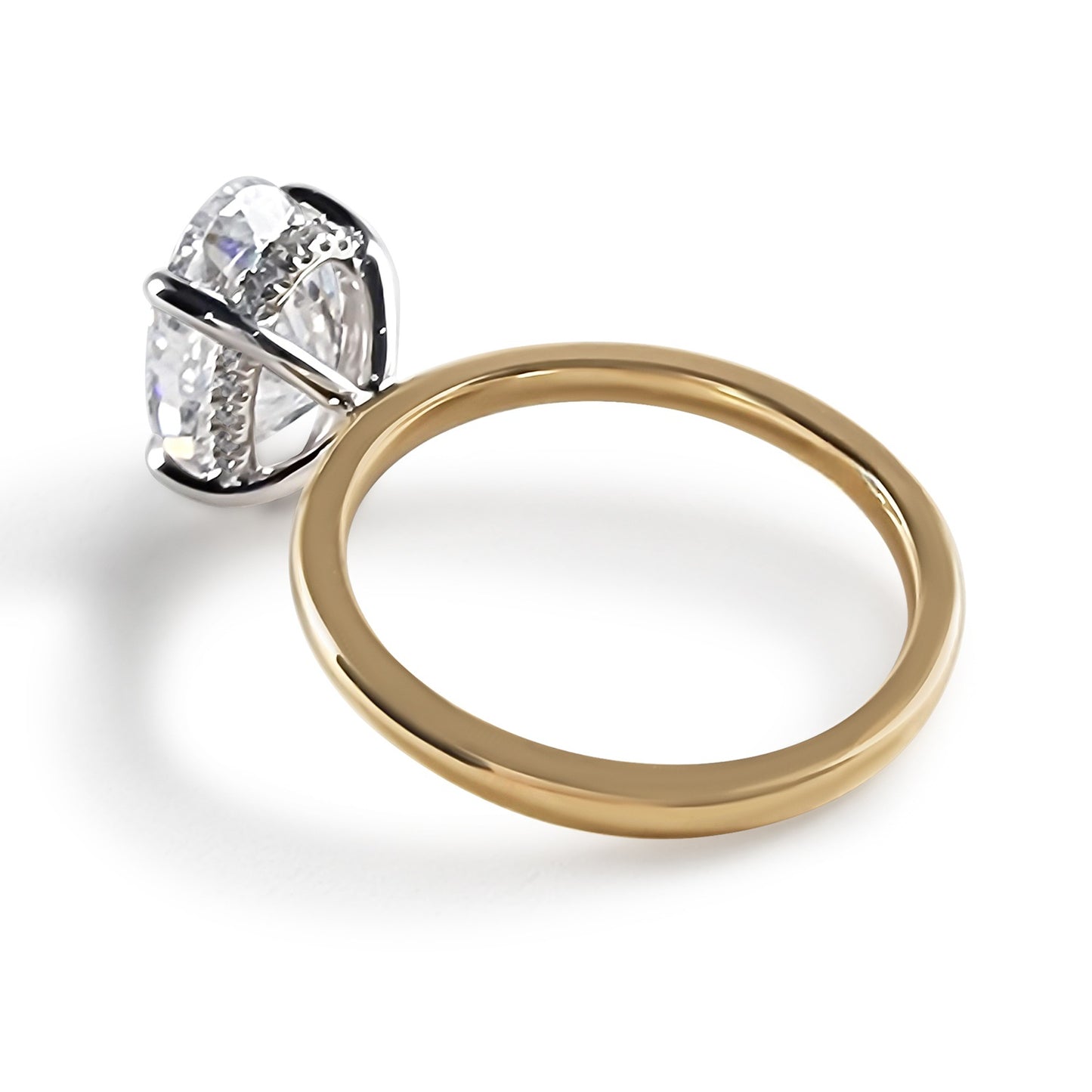 Oval 3.3ct Engagement ring